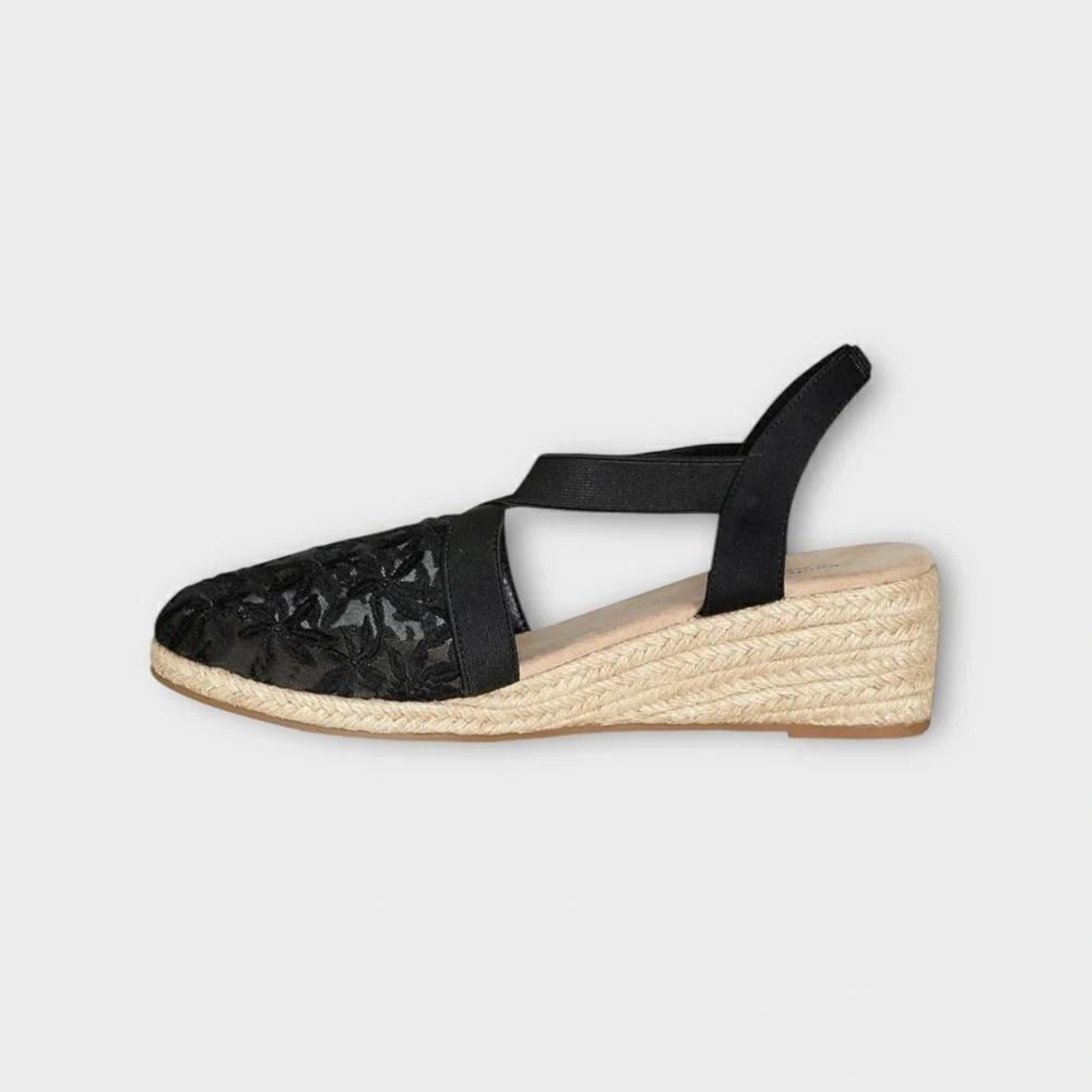 AVENUE Women's Cloudwalkers Wide FIT Espadrille Casey Sandal, Black, 8 WIDE - Picture 3 of 3